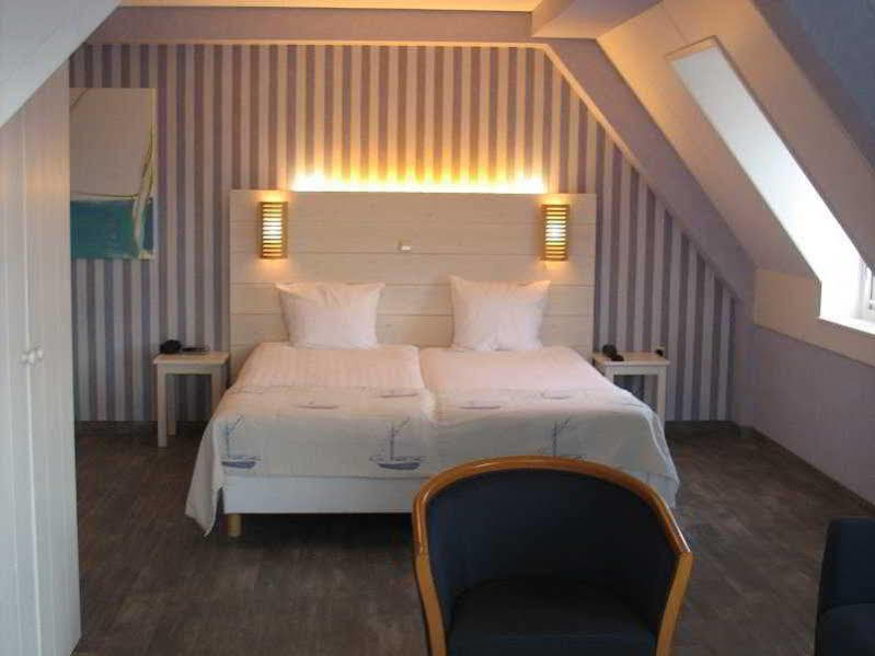 Fletcher Hotel - Restaurant De Cooghen เดอ คุก ภายนอก รูปภาพ